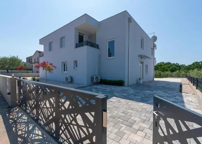 Casa Storija Villa *